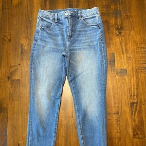 American Eagle: The Dream Jean: size 8